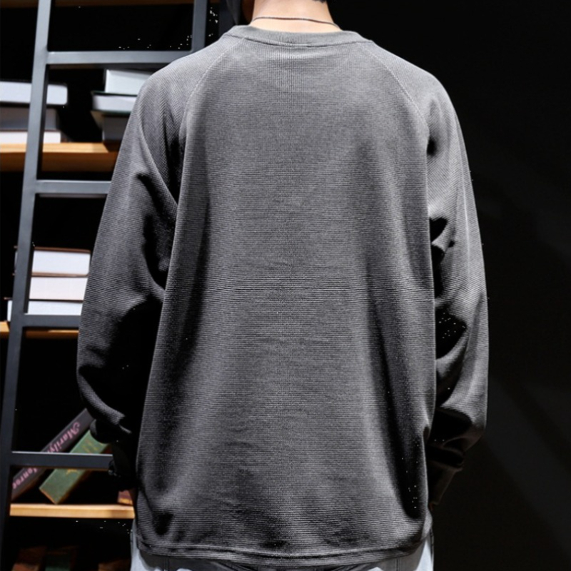 Unicolor Base Layer Sweatshirt - مراجعة Streetwear Brand Quotes وسعره