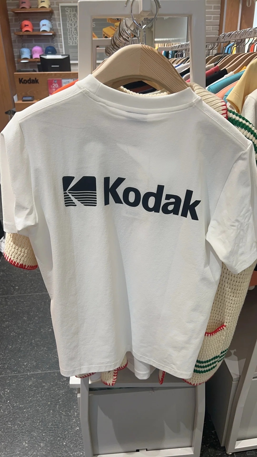 Kodak Unisex Oversized T-Shirt - مراجعة Streetwear Brands Logo وسعره
