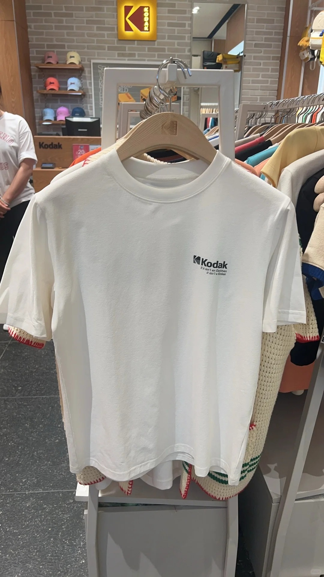 Kodak Unisex Oversized T-Shirt - مراجعة Streetwear Brands Logo وسعره