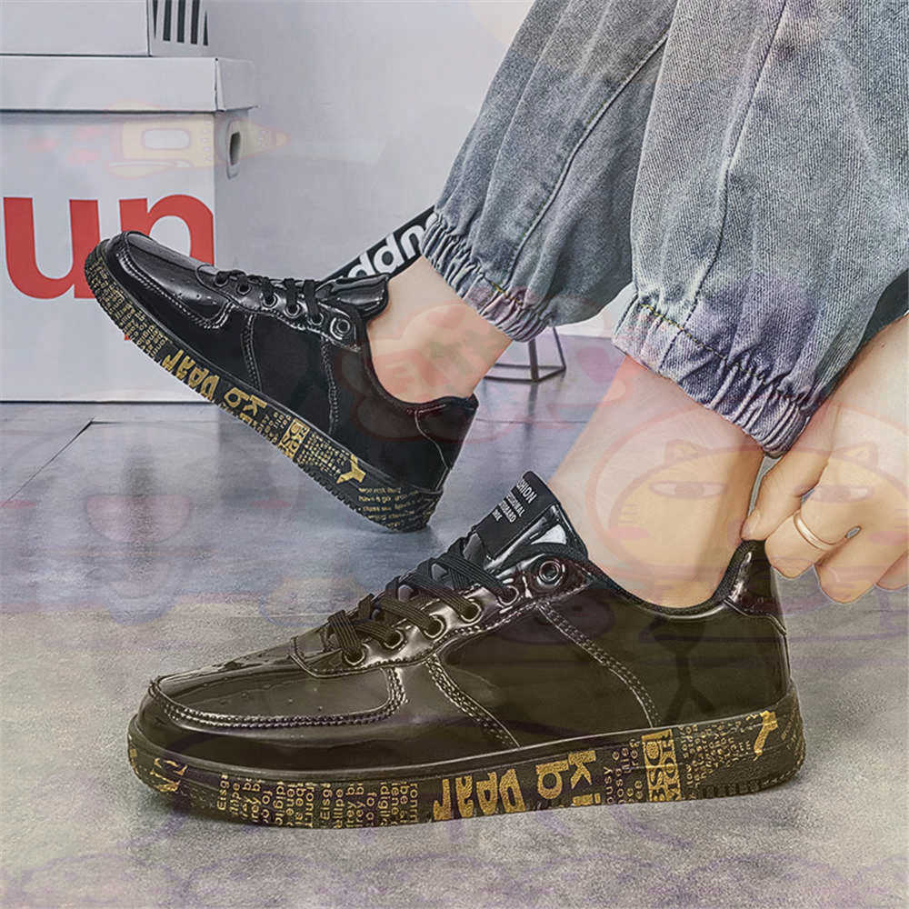 Round Foot Size 45 Sneakers Wh - مراجعة Streetwear Brand Drops وسعره